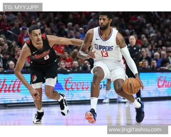 快船主场胜鹈鹕，保罗乔治砍下27分，展现领袖风范